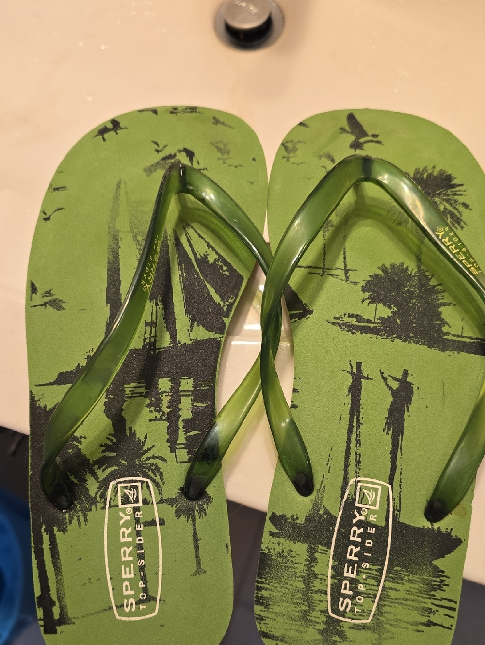 Sperry Green and Black Island-Print Flip Flops Size 10 Womens